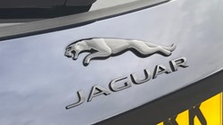 2022 (72) JAGUAR F-PACE 2.0 D200 R-Dynamic Black 5dr Auto AWD 5722787