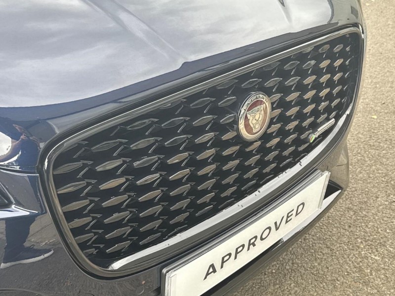 2022 (72) JAGUAR F-PACE 2.0 D200 R-Dynamic Black 5dr Auto AWD 5722785