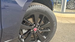 2022 (72) JAGUAR F-PACE 2.0 D200 R-Dynamic Black 5dr Auto AWD 5722791