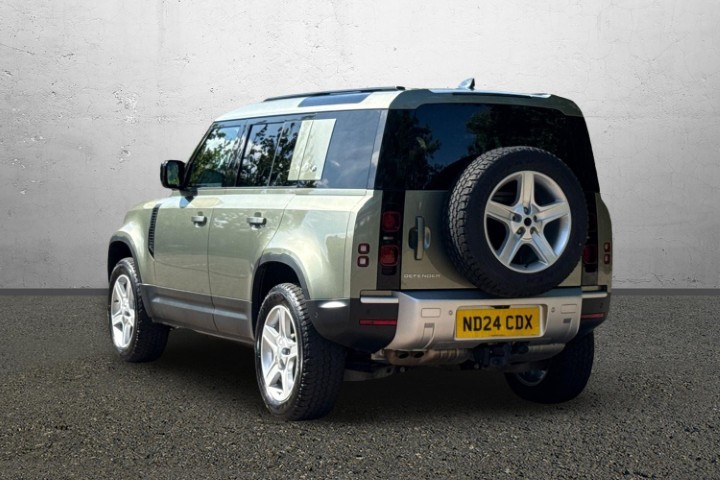 2024 (24) LAND ROVER DEFENDER 3.0 D300 SE 110 5dr Auto