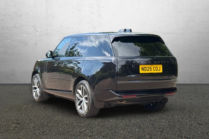 2025 (25) LAND ROVER RANGE ROVER 3.0 P460e SE 4dr Auto