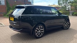 2025 (25) LAND ROVER RANGE ROVER 3.0 P460e SE 4dr Auto 5707405