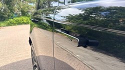 2025 (25) LAND ROVER RANGE ROVER 3.0 P460e SE 4dr Auto 5707400