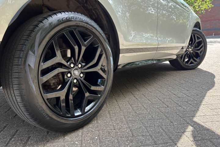 2020 (70) LAND ROVER RANGE ROVER EVOQUE 2.0 P200 R-Dynamic SE 5dr Auto 5717399