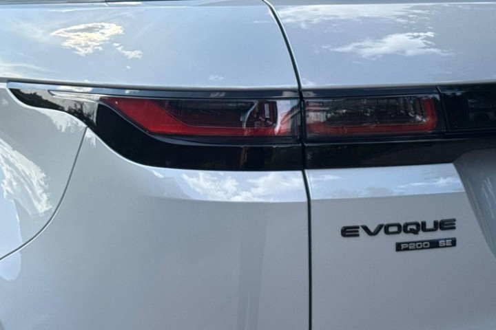 2020 (70) LAND ROVER RANGE ROVER EVOQUE 2.0 P200 R-Dynamic SE 5dr Auto 5717370