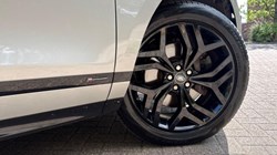2020 (70) LAND ROVER RANGE ROVER EVOQUE 2.0 P200 R-Dynamic SE 5dr Auto 5717400