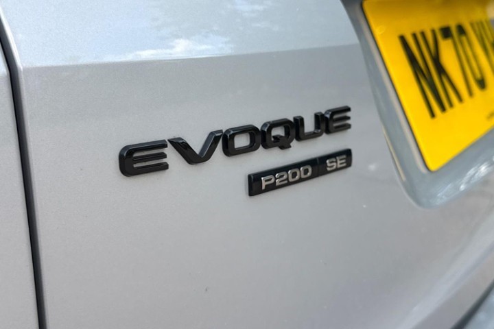 2020 (70) LAND ROVER RANGE ROVER EVOQUE 2.0 P200 R-Dynamic SE 5dr Auto 5717397
