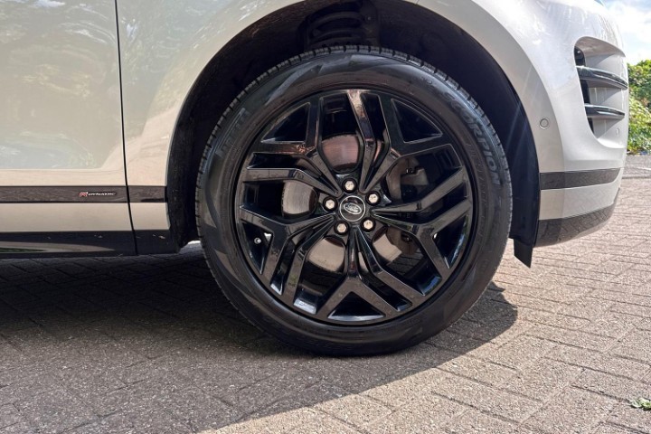 2020 (70) LAND ROVER RANGE ROVER EVOQUE 2.0 P200 R-Dynamic SE 5dr Auto 5717359
