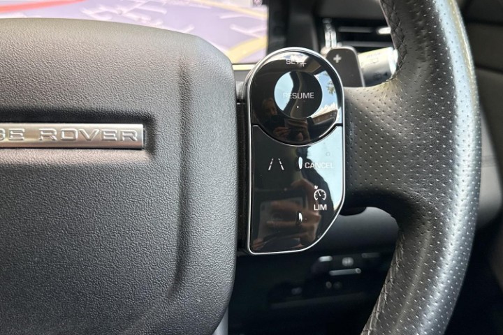2020 (70) LAND ROVER RANGE ROVER EVOQUE 2.0 P200 R-Dynamic SE 5dr Auto 5717379