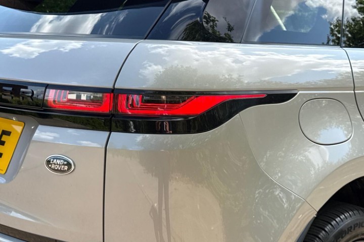 2020 (70) LAND ROVER RANGE ROVER EVOQUE 2.0 P200 R-Dynamic SE 5dr Auto 5717398