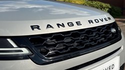 2020 (70) LAND ROVER RANGE ROVER EVOQUE 2.0 P200 R-Dynamic SE 5dr Auto 5717394