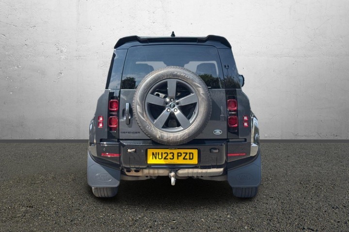 2023 (23) LAND ROVER DEFENDER 3.0 D300 X-Dynamic HSE 110 5dr Auto [7 Seat] 5705754