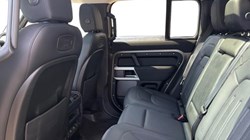 2021 (21) LAND ROVER DEFENDER 3.0 D250 XS Edition 110 5dr Auto 5710812