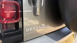 2021 (21) LAND ROVER DEFENDER 3.0 D250 XS Edition 110 5dr Auto 5710846
