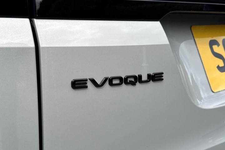 2024 (74) LAND ROVER RANGE ROVER EVOQUE 2.0 D200 Dynamic SE 5dr Auto 5725199