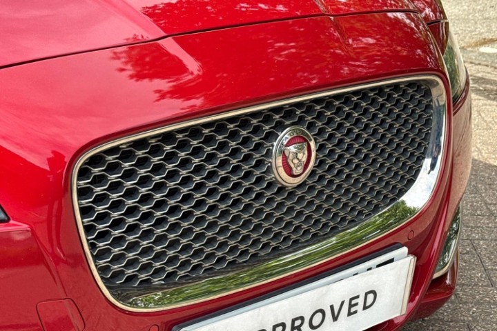 2020 (20) JAGUAR XF 2.0i Portfolio 5dr Auto 5789034