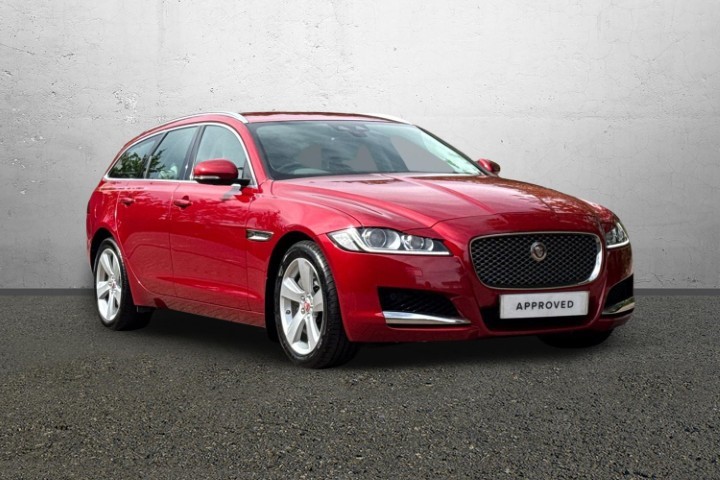 2020 (20) JAGUAR XF 2.0i Portfolio 5dr Auto