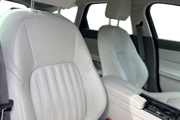 2020 (20) JAGUAR XF 2.0i Portfolio 5dr Auto 5789018