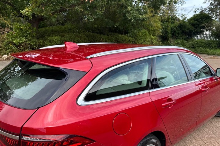 2020 (20) JAGUAR XF 2.0i Portfolio 5dr Auto 5789042