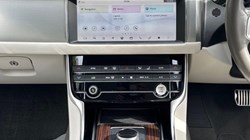 2020 (20) JAGUAR XF 2.0i Portfolio 5dr Auto 5789007