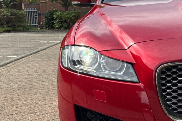2020 (20) JAGUAR XF 2.0i Portfolio 5dr Auto 5789010