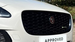 2023 (23) JAGUAR E-PACE 1.5 P300e R-Dynamic SE 5dr Auto 5742110