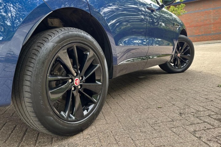2023 (23) JAGUAR F-PACE 2.0 D200 R-Dynamic Black 5dr Auto AWD 5778562