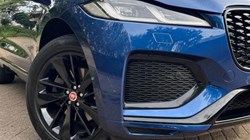 2023 (23) JAGUAR F-PACE 2.0 D200 R-Dynamic Black 5dr Auto AWD 5778556