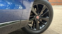 2023 (23) JAGUAR F-PACE 2.0 D200 R-Dynamic Black 5dr Auto AWD 5778563