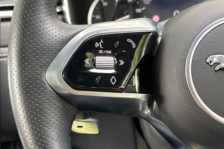 2023 (23) JAGUAR F-PACE 2.0 D200 R-Dynamic Black 5dr Auto AWD 5778540