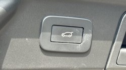 2023 (23) LAND ROVER RANGE ROVER VELAR 2.0 D200 MHEV S 5dr Auto 5760922