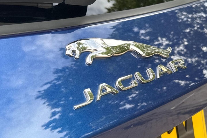2022 (72) JAGUAR F-PACE 2.0 D200 R-Dynamic SE 5dr Auto AWD 5778506