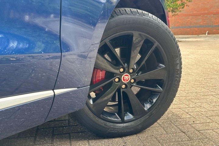 2022 (72) JAGUAR F-PACE 2.0 D200 R-Dynamic SE 5dr Auto AWD 5778510