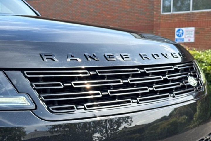 2025 (25) LAND ROVER RANGE ROVER SPORT 3.0 P460e Dynamic SE 5dr Auto 5754314