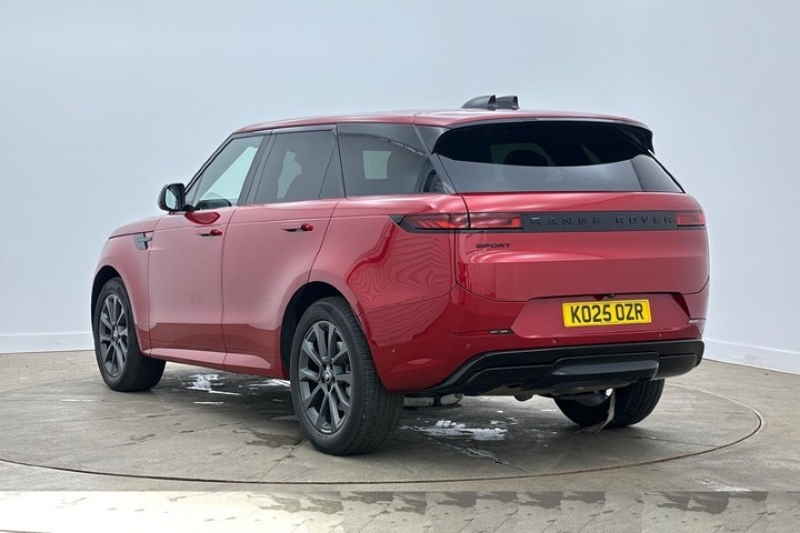 2025 (25) LAND ROVER RANGE ROVER SPORT 3.0 D300 Dynamic SE 5dr Auto