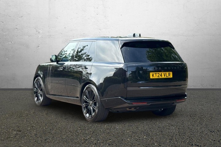 2024 (24) LAND ROVER RANGE ROVER 3.0 D300 SE 4dr Auto 5754102