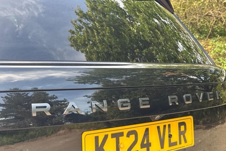 2024 (24) LAND ROVER RANGE ROVER 3.0 D300 SE 4dr Auto 5754147