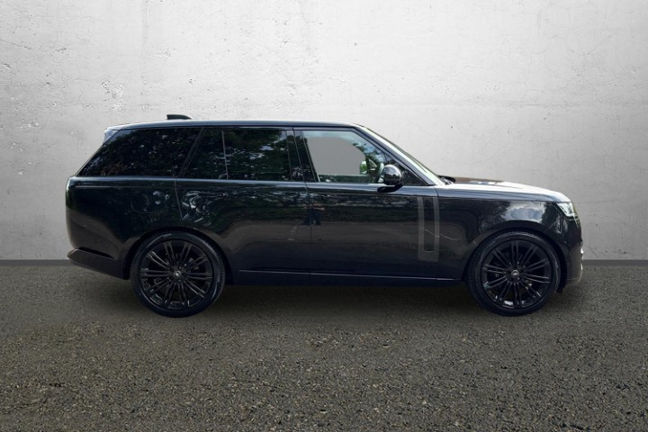 2024 (24) LAND ROVER RANGE ROVER 3.0 D300 SE 4dr Auto 5754105
