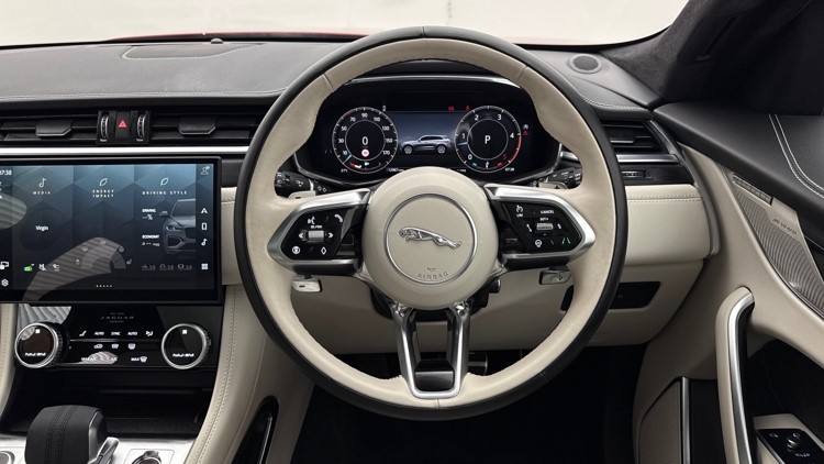 2024 (74) JAGUAR F-PACE 3.0 D300 R-Dynamic HSE Black 90th Anniv 5dr Auto 5766406