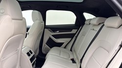2024 (74) JAGUAR F-PACE 3.0 D300 R-Dynamic HSE Black 90th Anniv 5dr Auto 5766396
