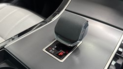 2024 (74) LAND ROVER RANGE ROVER EVOQUE 2.0 D200 Dynamic HSE 5dr Auto 5758239