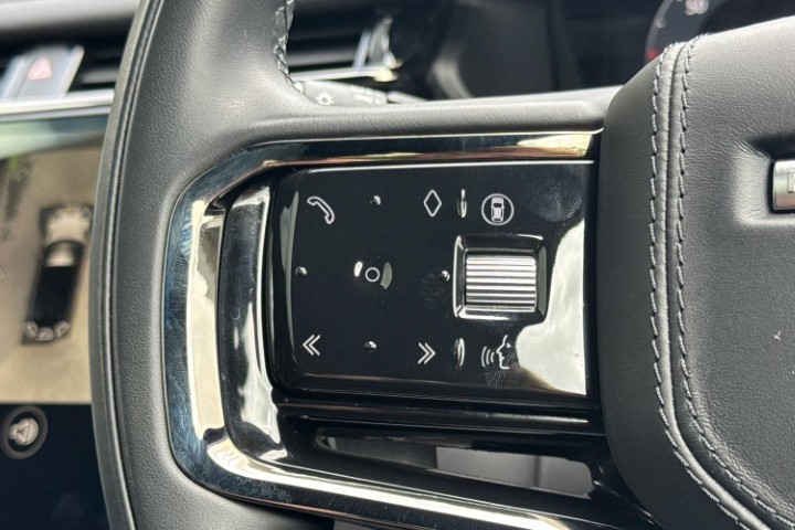 2025 (25) LAND ROVER RANGE ROVER VELAR 2.0 P400e Autobiography 5dr Auto [Revised] 5828026