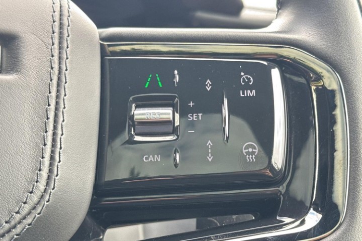 2025 (25) LAND ROVER RANGE ROVER VELAR 2.0 P400e Autobiography 5dr Auto [Revised] 5828027