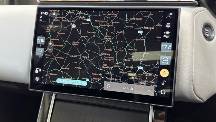 2025 (25) LAND ROVER RANGE ROVER VELAR 2.0 D200 MHEV Autobiography 5dr Auto [Revised] 5758739