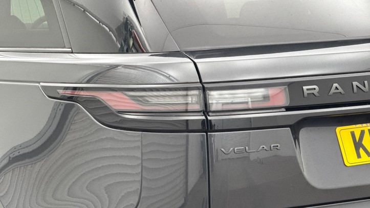 2025 (25) LAND ROVER RANGE ROVER VELAR 2.0 D200 MHEV Dynamic SE 5dr Auto 5757629