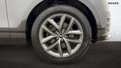 2025 (25) LAND ROVER RANGE ROVER VELAR 2.0 D200 MHEV Dynamic SE 5dr Auto 5757618