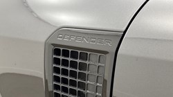 2025 (25) LAND ROVER DEFENDER 2.0 P300e X-Dynamic SE 110 5dr Auto 5757000