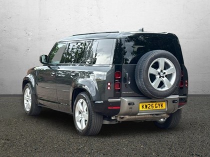 2025 (25) LAND ROVER DEFENDER 2.0 P300e X-Dynamic SE 110 5dr Auto