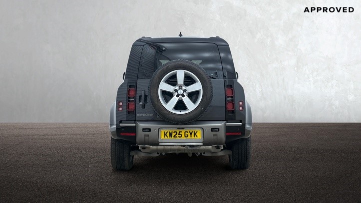 2025 (25) LAND ROVER DEFENDER 2.0 P300e X-Dynamic SE 110 5dr Auto 5756986