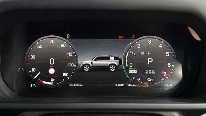 2025 (25) LAND ROVER DEFENDER 2.0 P300e X-Dynamic SE 110 5dr Auto 5756996